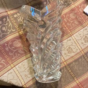 Mikasa vase NWT